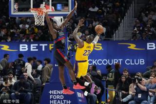 时屡屡奏效 时屡屡奏效