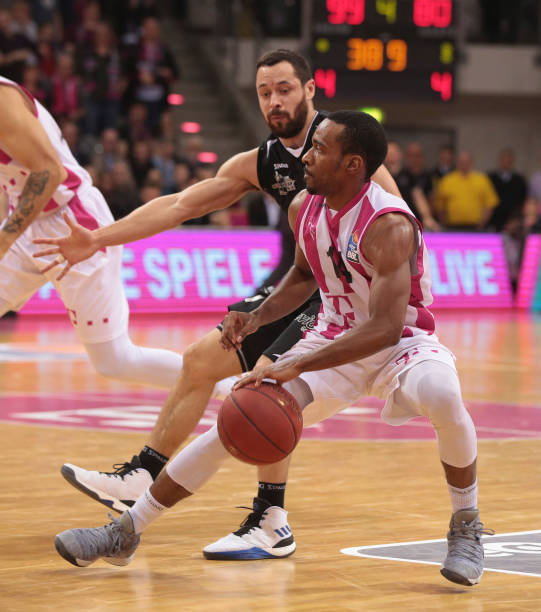 术的较量 术的较量