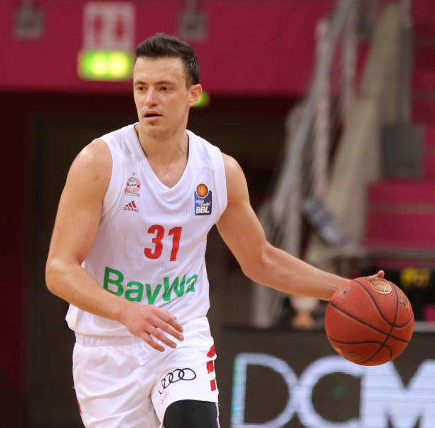 球队在场上 球队在场上