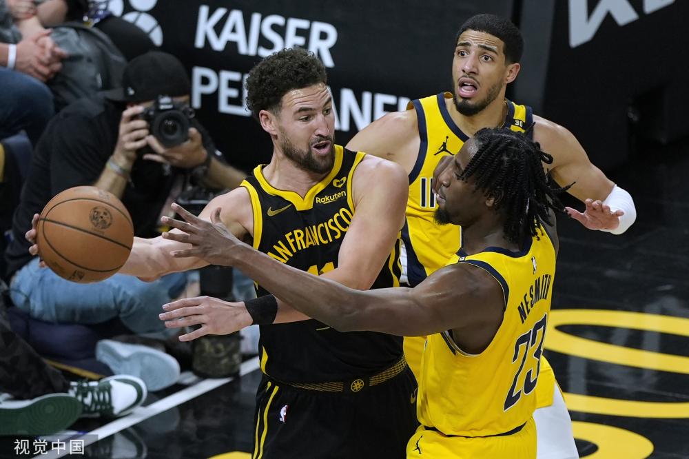 足球比赛瞬 足球比赛瞬